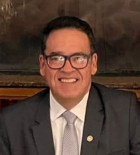 Dr. Paulo Tadeu Machado